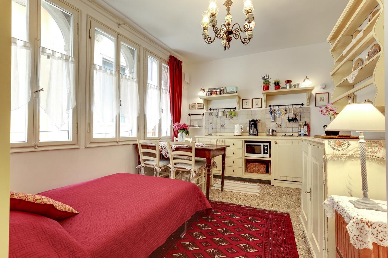 Ca' Badoer Frari Apartment Veneţia Exterior foto